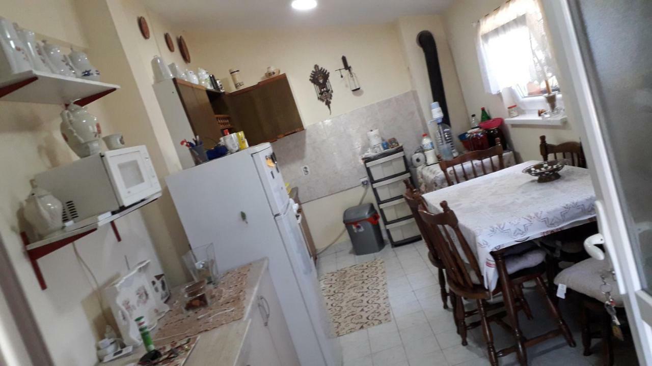 Guest House Jevtovic Sremski Karlovci Luaran gambar