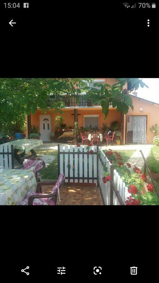Guest House Jevtovic Sremski Karlovci Luaran gambar
